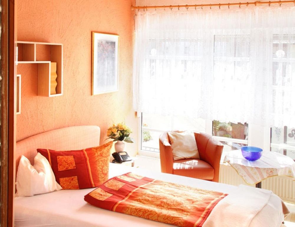 Landhotel Schonblick Bad Herrenalb Room photo